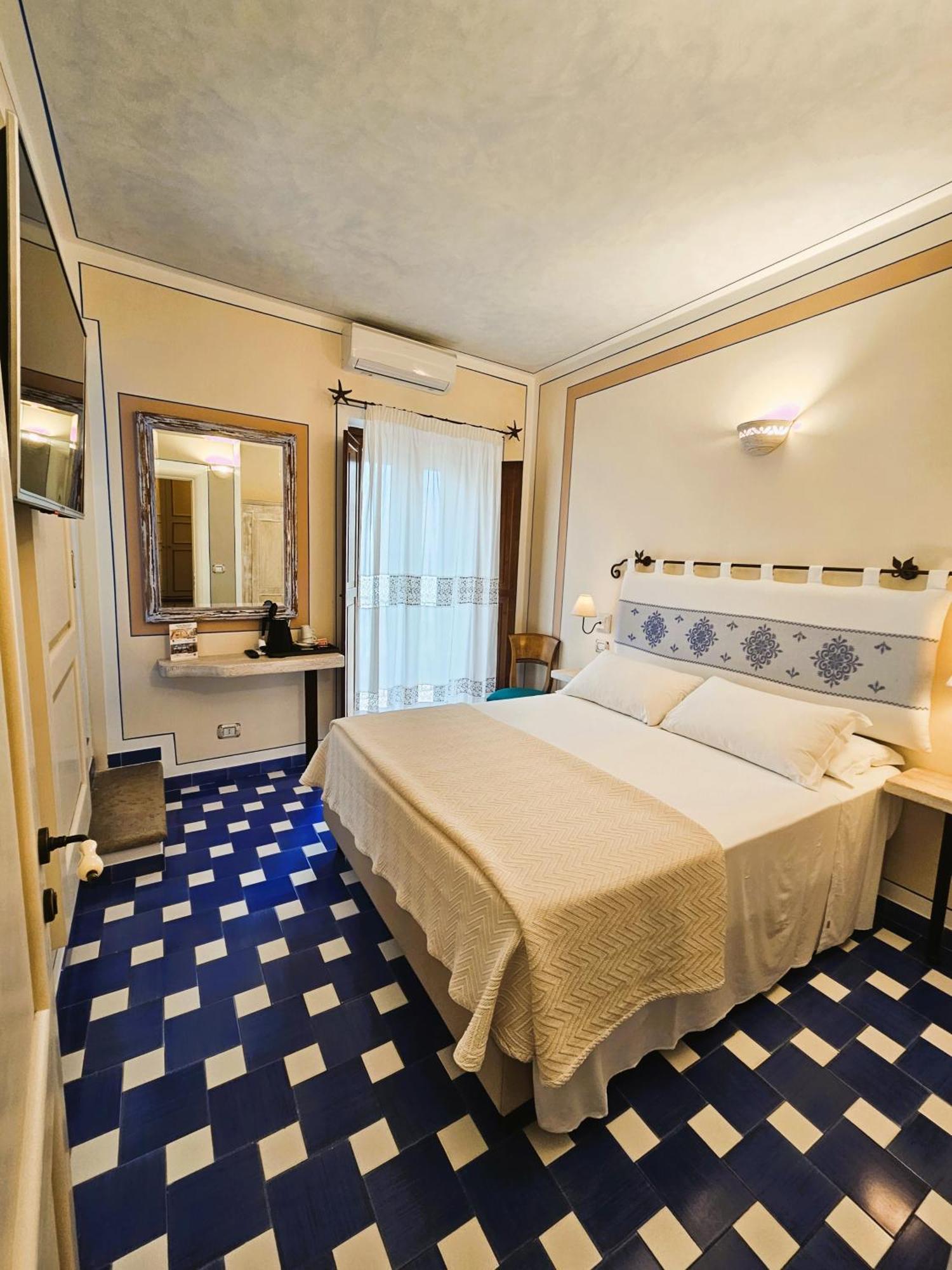 Bed and Breakfast Residenza Sveva Термоли Экстерьер фото